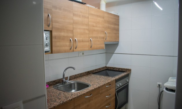 Revente - Commercial - Los Alcazares