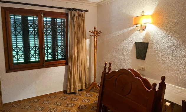 Herverkoop - Villa - Orihuela Costa - Punta Prima