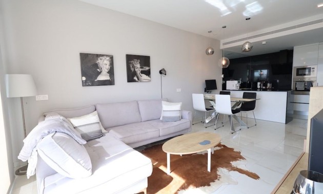 Resale - Apartment - Orihuela Costa