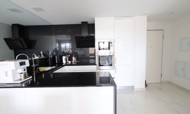 Resale - Apartment - Orihuela Costa
