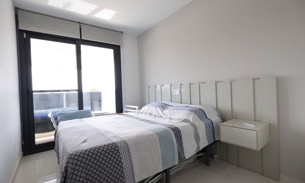 Resale - Apartment - Orihuela Costa
