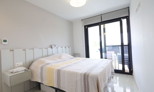Resale - Apartment - Orihuela Costa