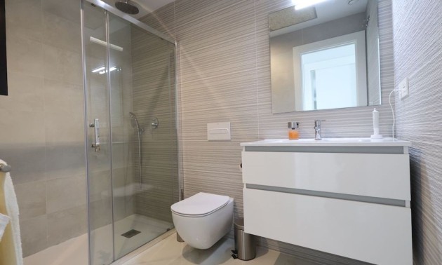 Resale - Apartment - Orihuela Costa