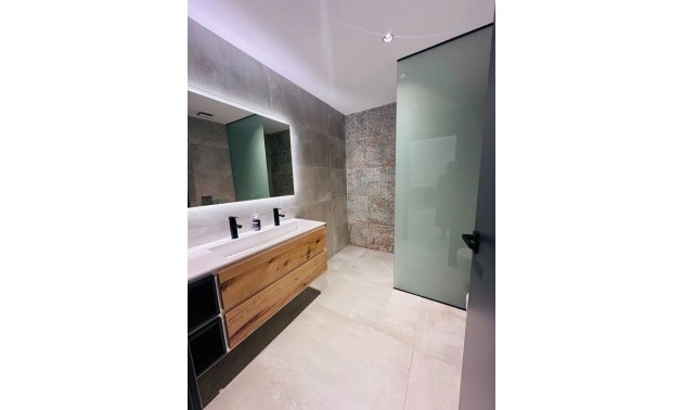 Resale - Villa - Rojales