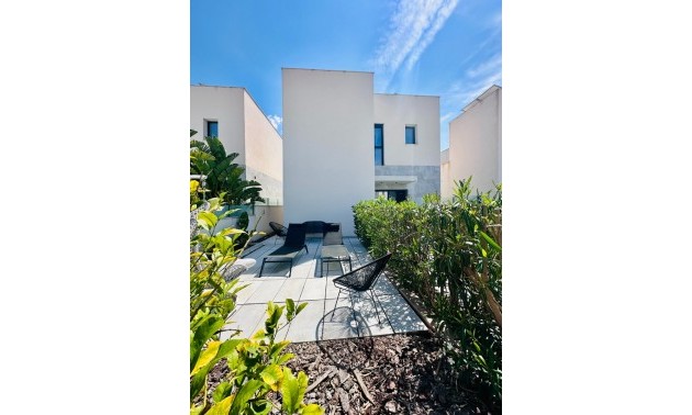 Resale - Villa - Rojales