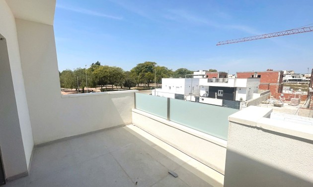 Herverkoop - Villa - Daya Nueva