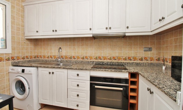 Herverkoop - Apartment - Villamartín - PAU 8