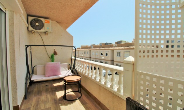 Herverkoop - Apartment - Villamartín - PAU 8