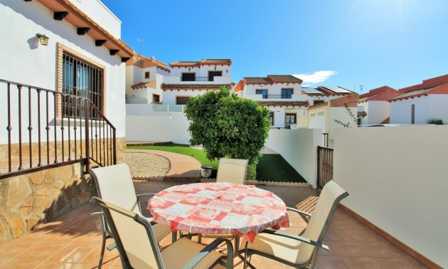 Herverkoop - Villa - Villamartín - PAU 8