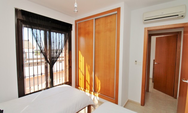 Herverkoop - Villa - Villamartín - PAU 8