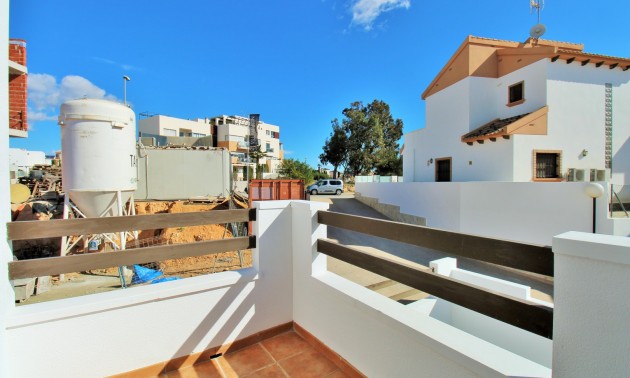 Herverkoop - Villa - Villamartín - PAU 8