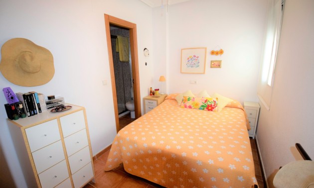 Herverkoop - Apartment - Guardamar del Segura