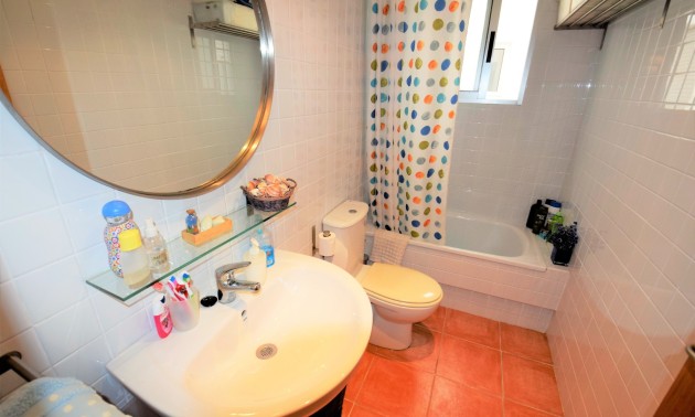 Herverkoop - Apartment - Guardamar del Segura
