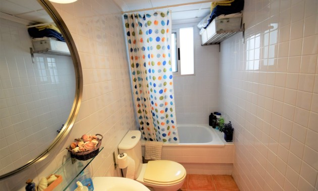 Herverkoop - Apartment - Guardamar del Segura