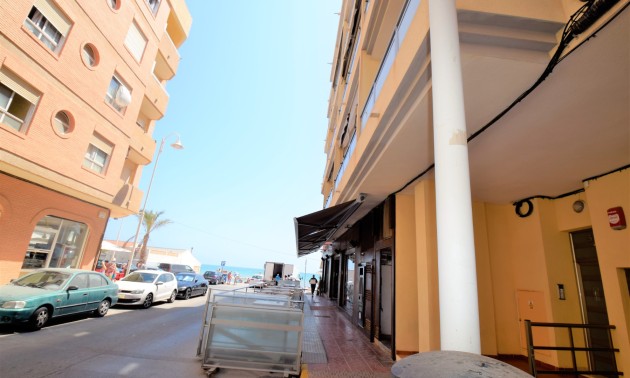 Herverkoop - Apartment - Guardamar del Segura