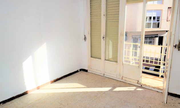 Herverkoop - Apartment - Guardamar del Segura