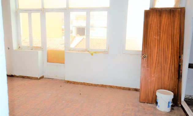 Herverkoop - Apartment - Guardamar del Segura