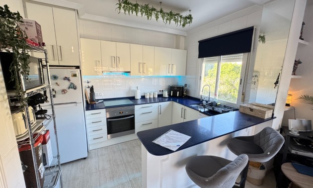 Herverkoop - Apartment - Guardamar del Segura - El Moncayo