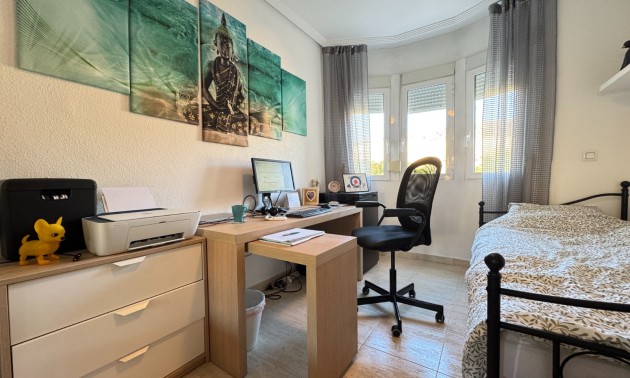Herverkoop - Apartment - Guardamar del Segura - El Moncayo