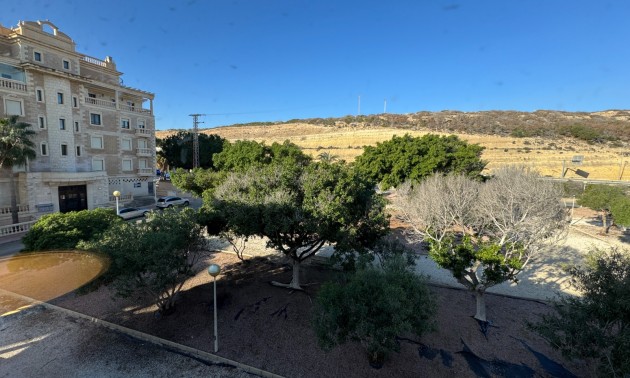 Herverkoop - Apartment - Guardamar del Segura - El Moncayo