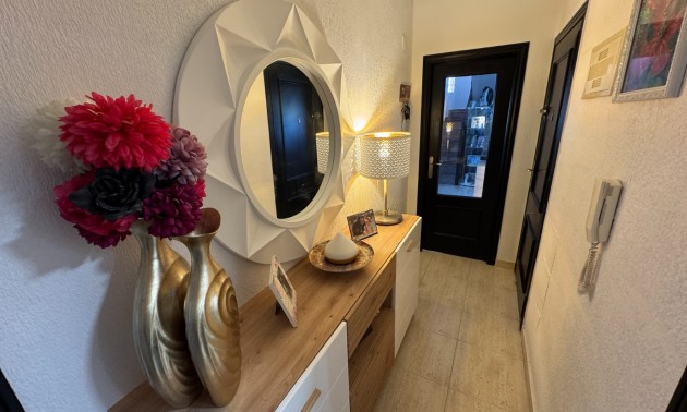 Herverkoop - Apartment - Guardamar del Segura - El Moncayo