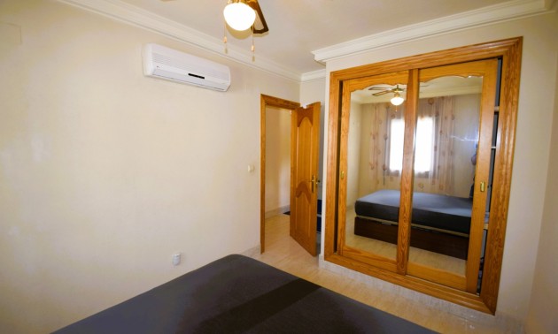 Resale - Apartment - Guardamar del Segura - Campomar