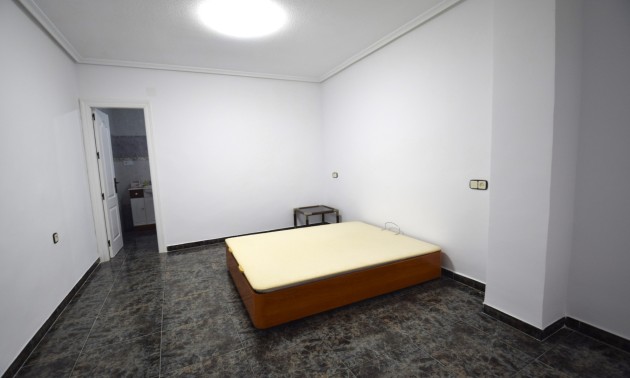 Herverkoop - Apartment - Guardamar del Segura - Pueblo