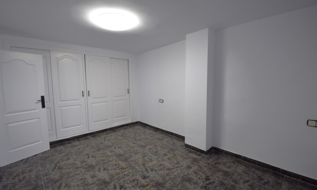 Herverkoop - Apartment - Guardamar del Segura - Pueblo