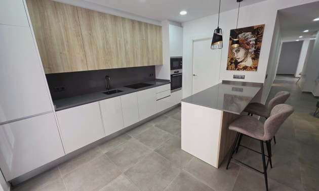Herverkoop - Apartment - Torrevieja - Puerto