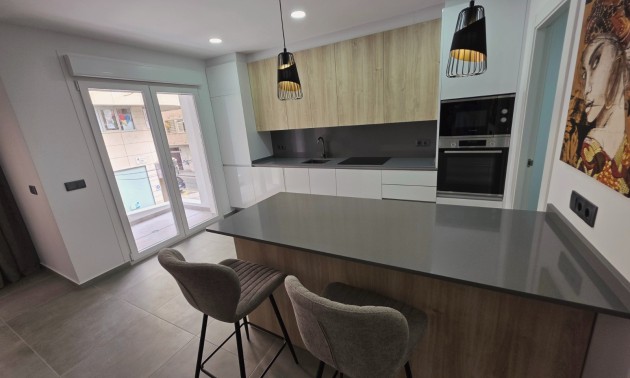 Herverkoop - Apartment - Torrevieja - Puerto