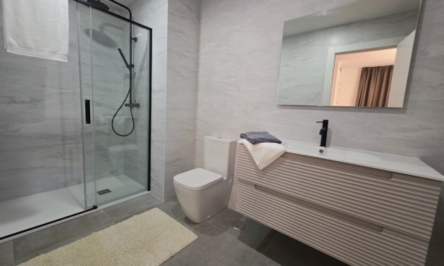 Herverkoop - Apartment - Torrevieja - Puerto