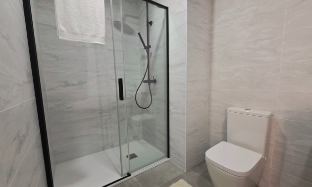Herverkoop - Apartment - Torrevieja - Puerto