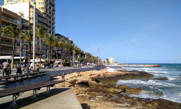Herverkoop - Apartment - Torrevieja - Puerto