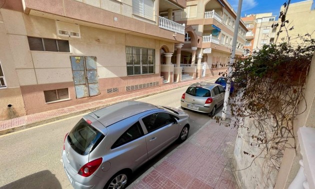 Herverkoop - Apartment - Torrevieja - La Mata