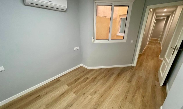 Herverkoop - Apartment - Torrevieja - La Mata