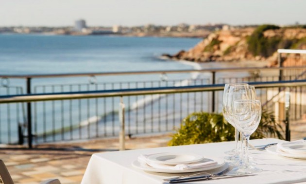 Herverkoop - Villa - Orihuela Costa - Punta Prima