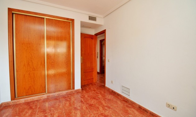 Herverkoop - Villa - Orihuela - Los Desamparados