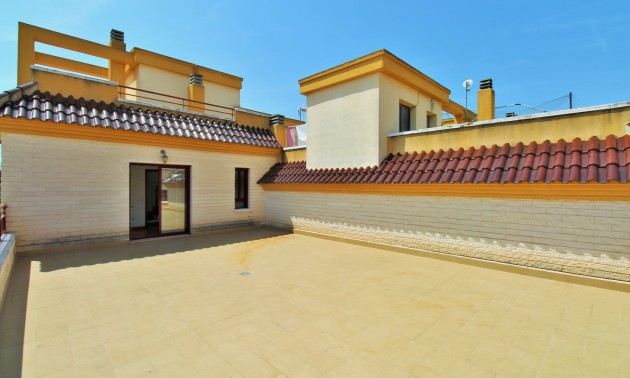 Herverkoop - Villa - Orihuela - Los Desamparados