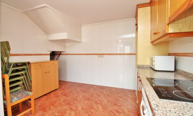 Herverkoop - Villa - Orihuela - Los Desamparados