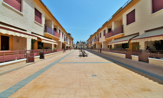 Herverkoop - Villa - Orihuela - Los Desamparados