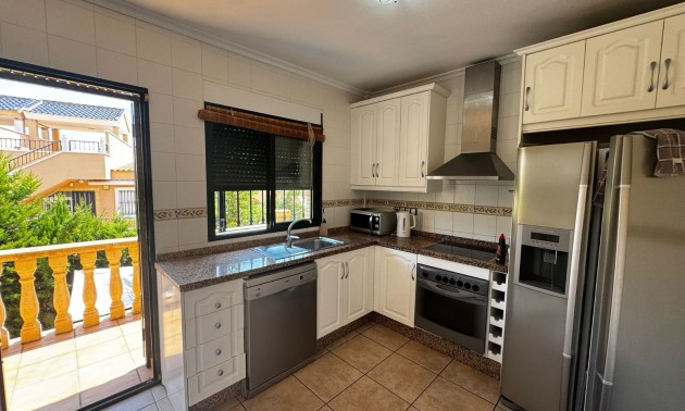 Herverkoop - Villa - Orihuela Costa - Villamartín