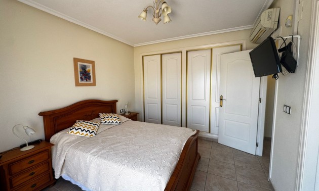 Herverkoop - Villa - Orihuela Costa - Villamartín