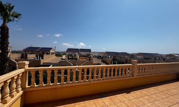 Herverkoop - Villa - Orihuela Costa - Villamartín