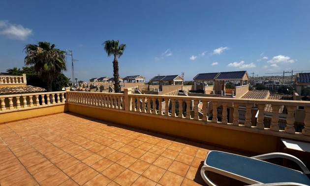 Herverkoop - Villa - Orihuela Costa - Villamartín