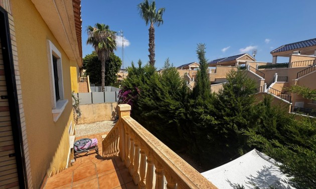 Herverkoop - Villa - Orihuela Costa - Villamartín