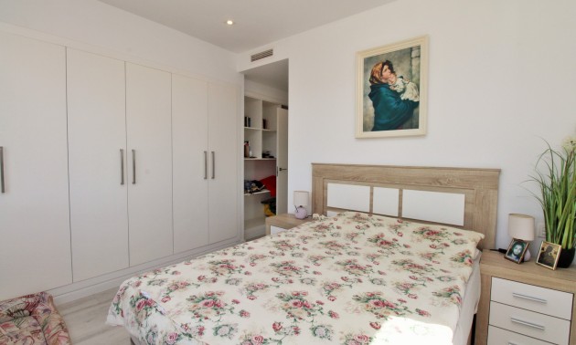 Herverkoop - Villa - Cabo Roig