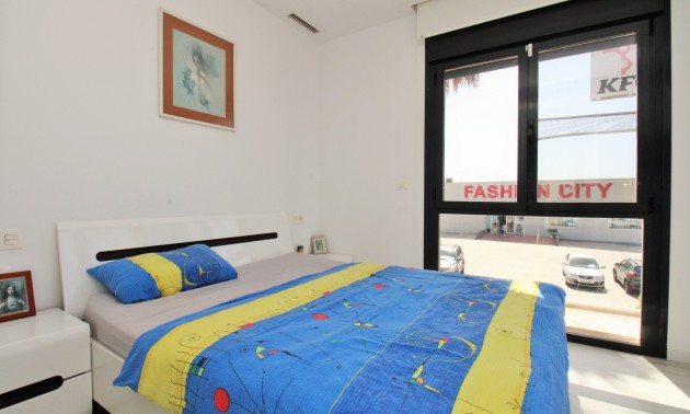 Herverkoop - Villa - Cabo Roig