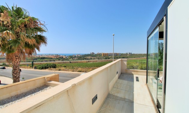 Herverkoop - Villa - Cabo Roig