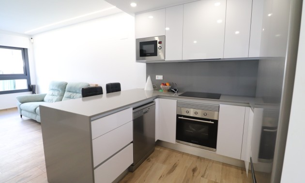 Herverkoop - Apartment - Orihuela Costa - Villamartín