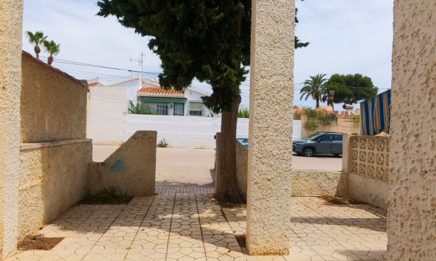 Herverkoop - Herenhuis - Torrevieja - Calas blanca